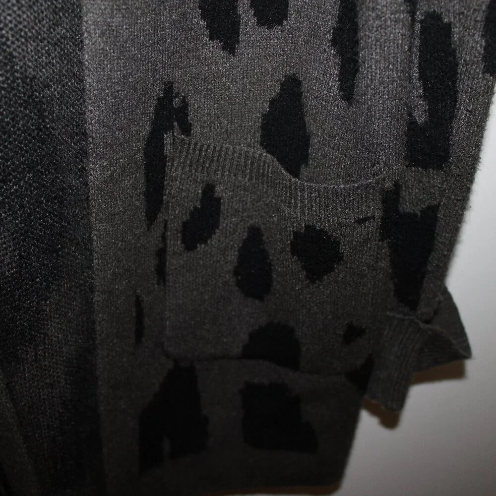 ZESICA Women's Open Front Leopard Print Knitted Sweater, Gray with Black spots